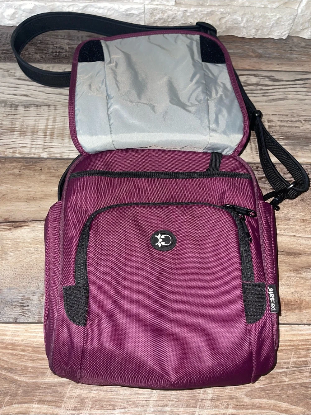 PacSafe Travel Security Metrosafe 200 Anti Theft Gear Crossbody Bag Purple PB008